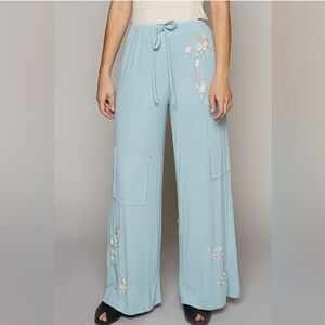 NEW!!!! POL Women's Light Blue Floral Embroidered Pants,Sz Large